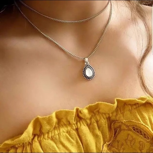 ᕼOᔕT ᑭIᑕK 🏆 NEW⚡️ “Water Drop” Layered Choker - Picture 6 of 6